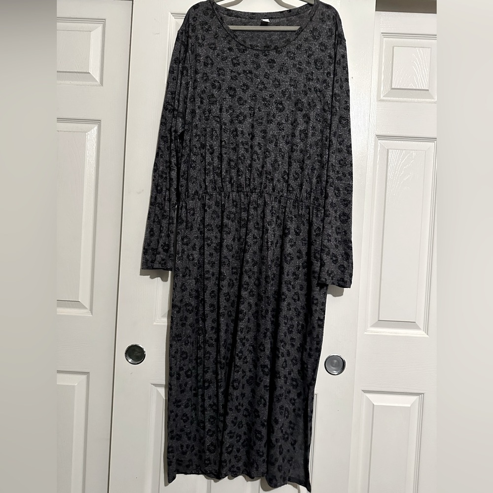 Old Navy cheetah print dress